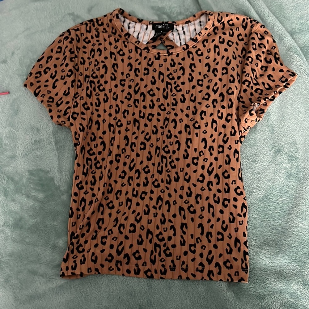 rue 21 open back top